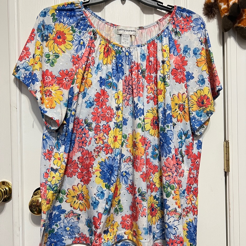 Cathy Daniels Women's Floral Top - Multicolor